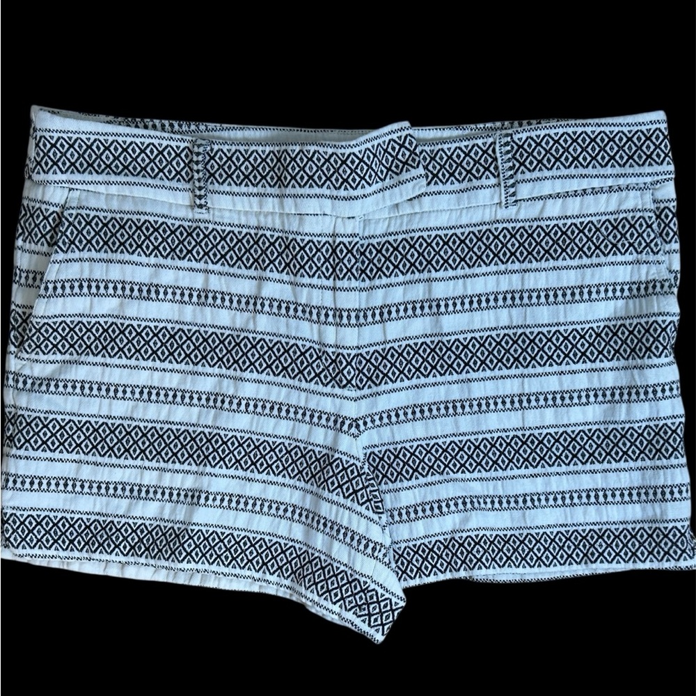 LOFT Black and White Patterned Women Shorts